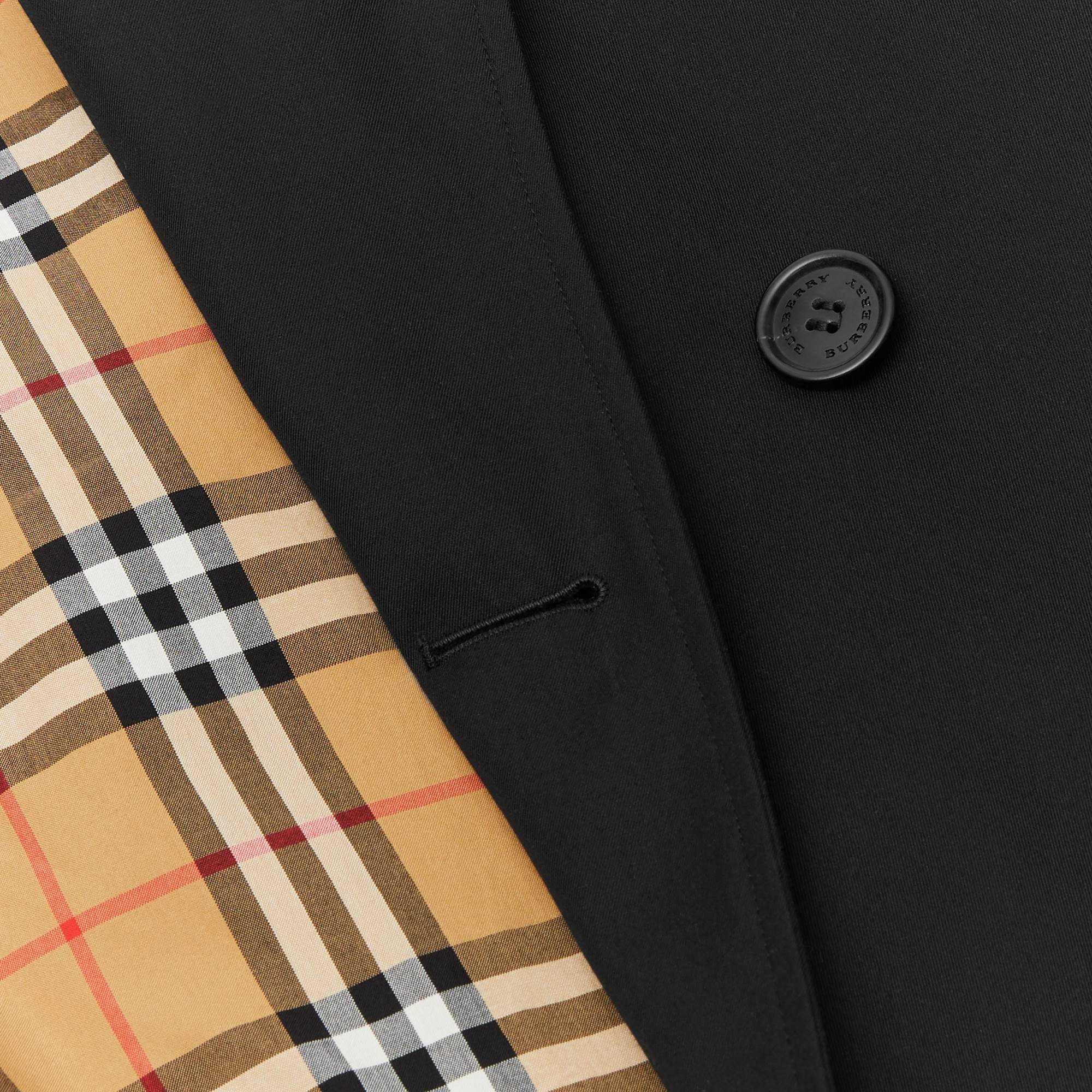 The Mid-length Kensington Heritage Trench Coat - Black - Image 6