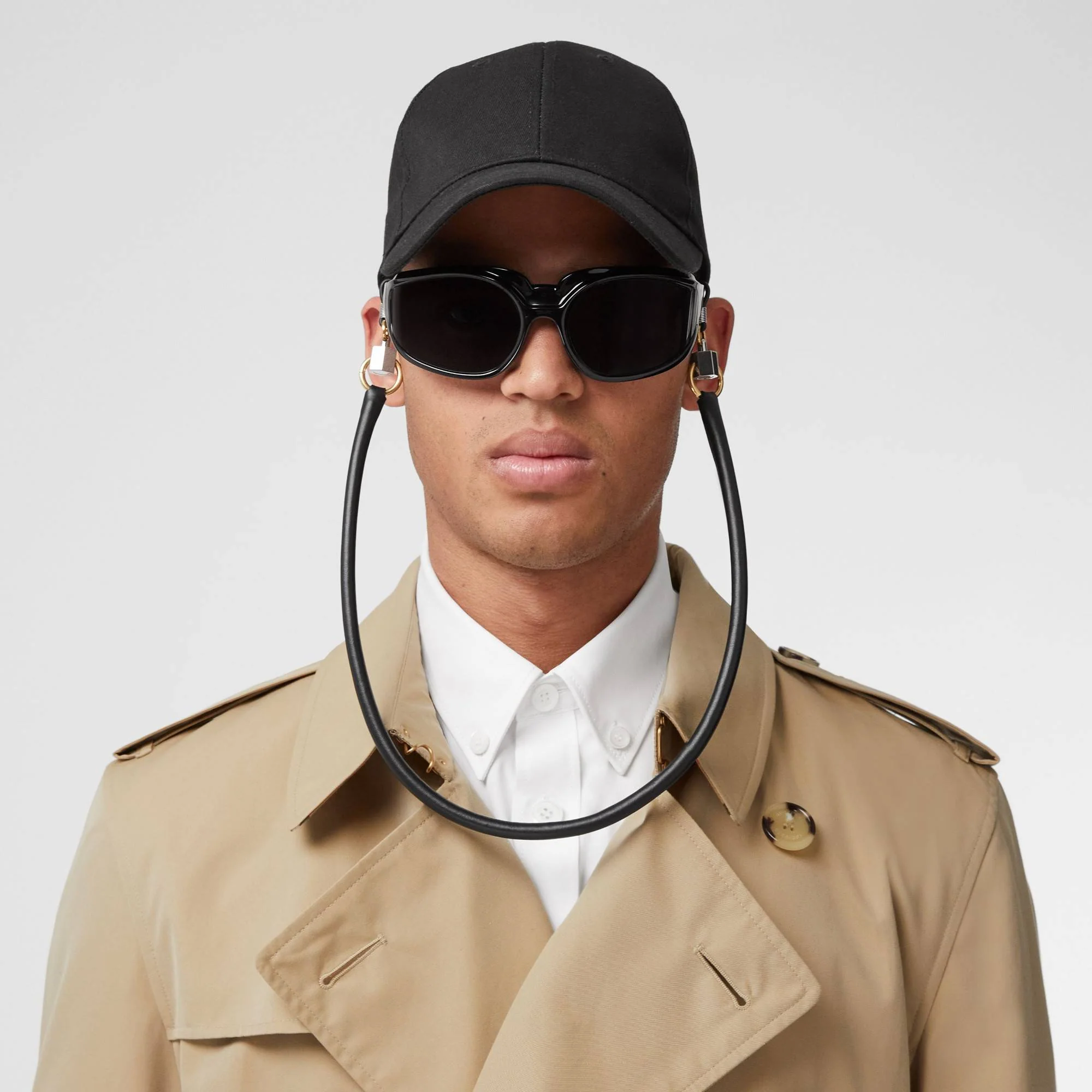 The Mid-length Kensington Heritage Trench Coat - Honey - Image 4