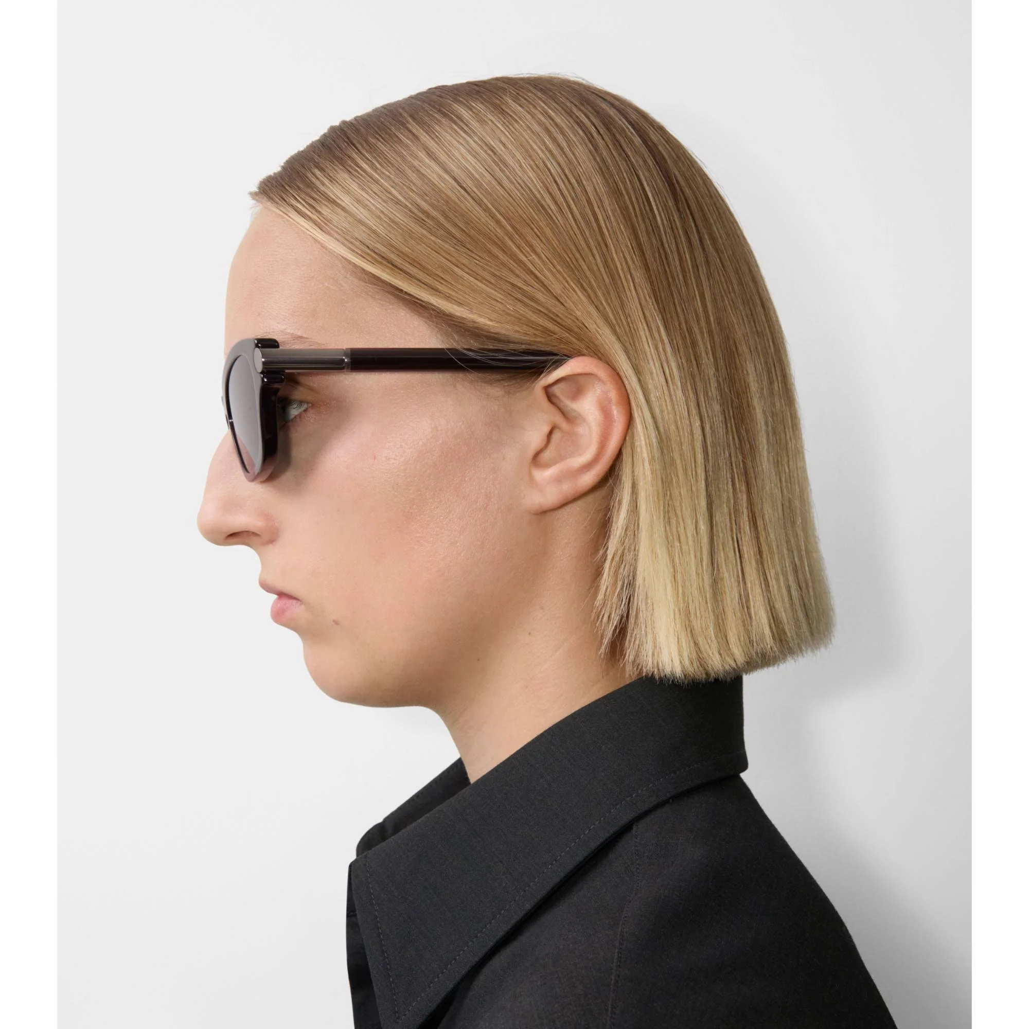 Tubular Oval Sunglasses - Black - Image 3