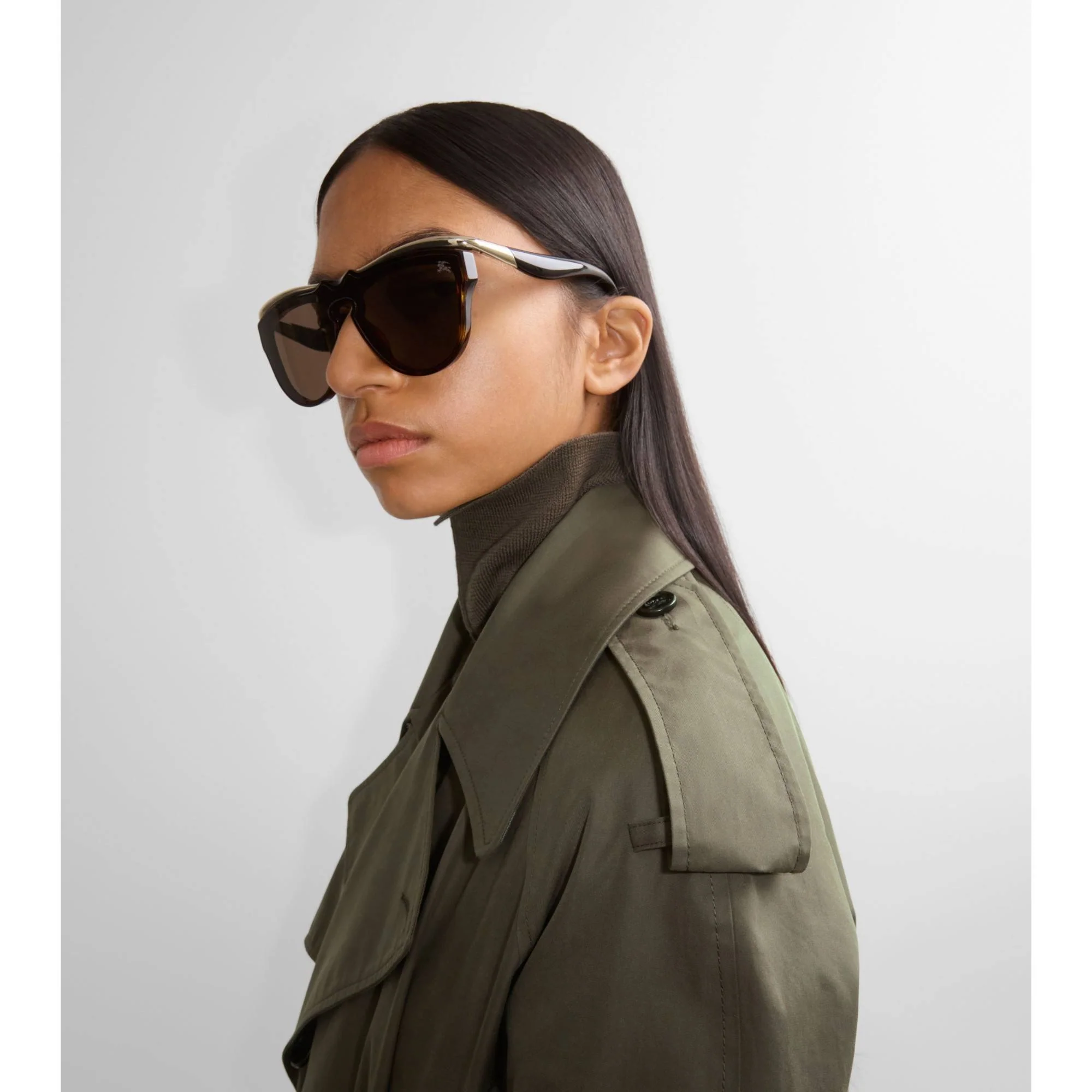 Classic Brow Sunglasses - Bright Tortoiseshell - Image 2