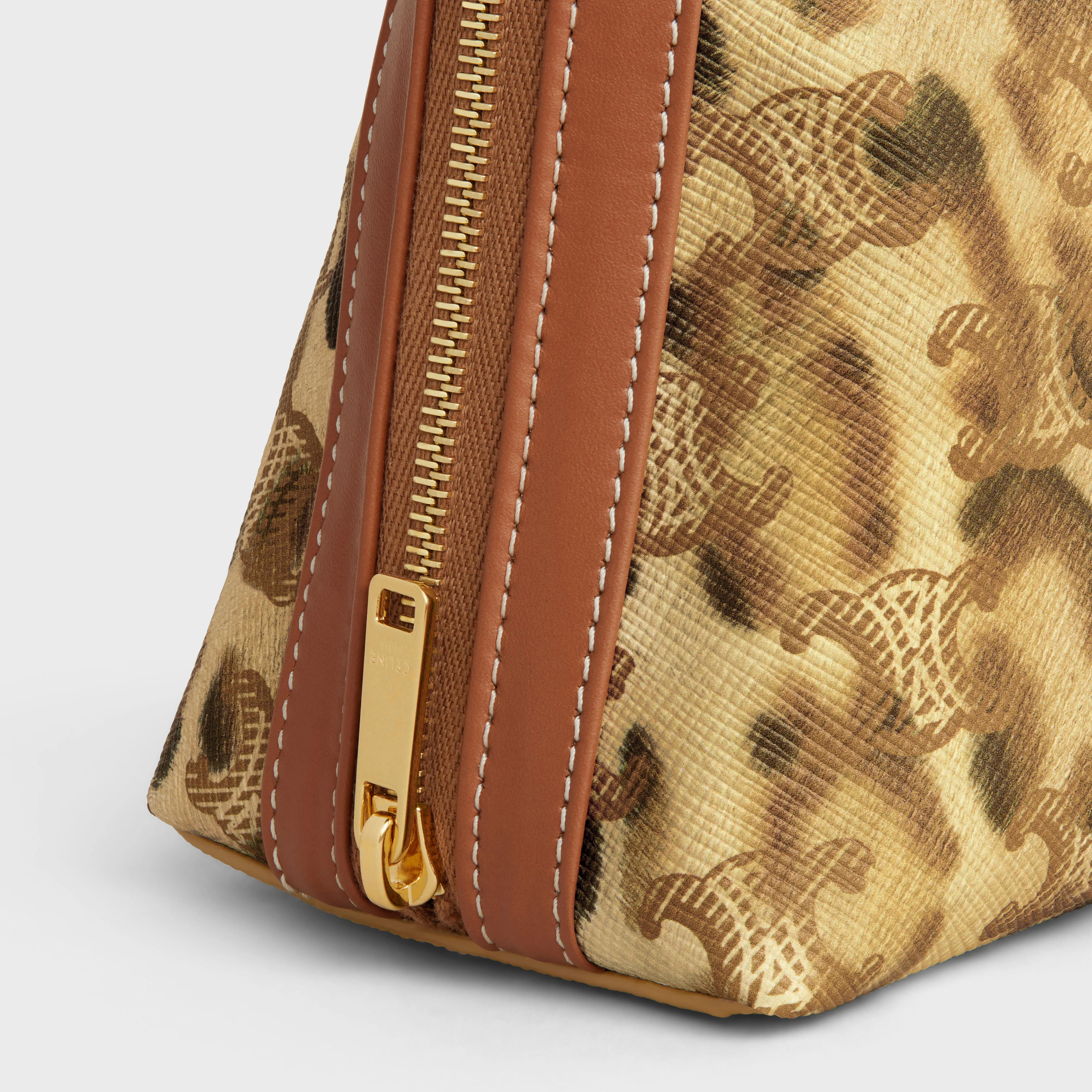 Medium Cosmetic Pouch - Leopard - Image 3