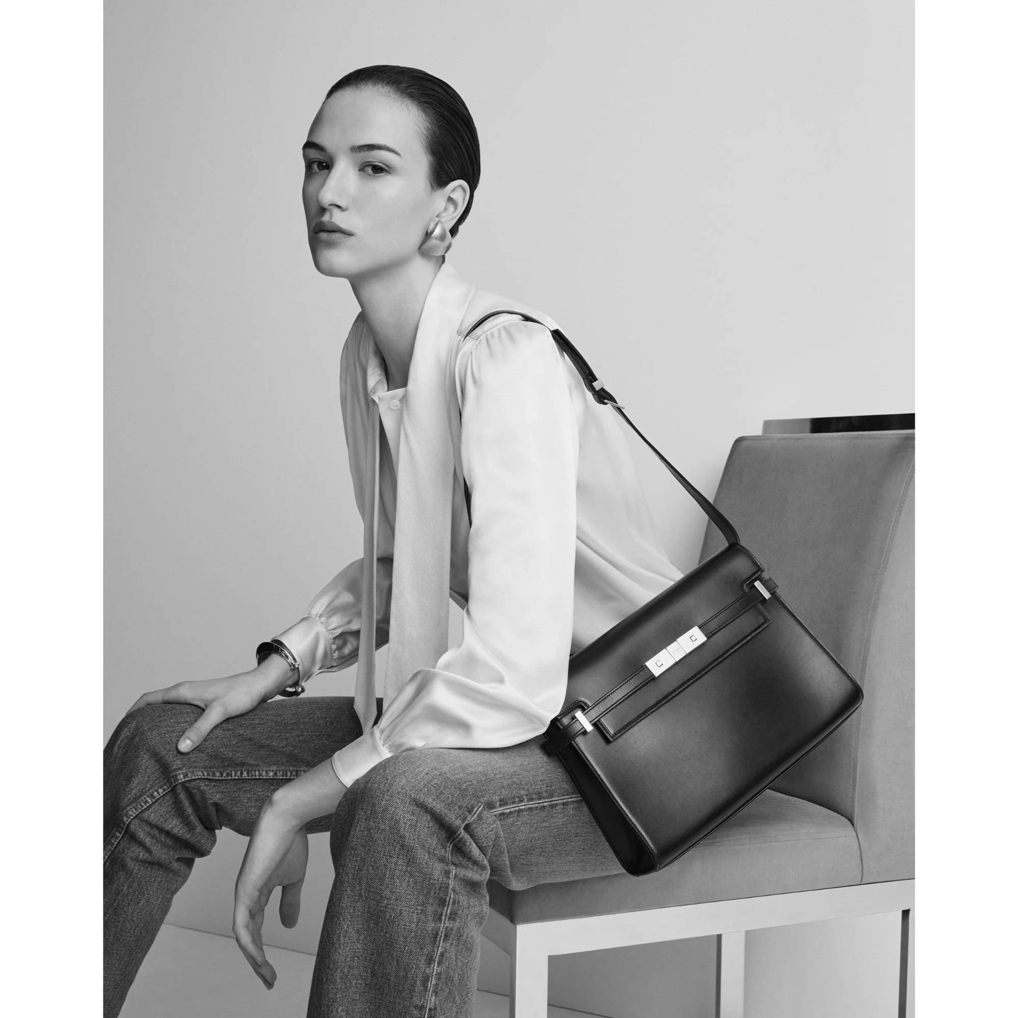 Medium Manhattan Shoulder Bag - Nero - Image 6