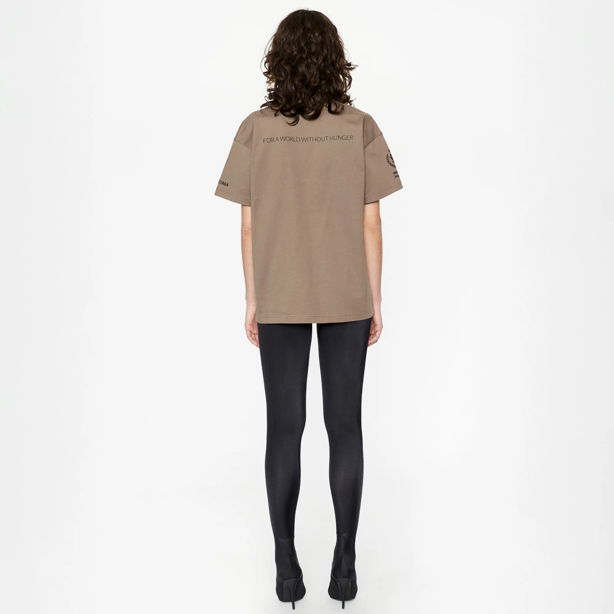 Medium Fit T-Shirt - Taupe/Black - Image 2