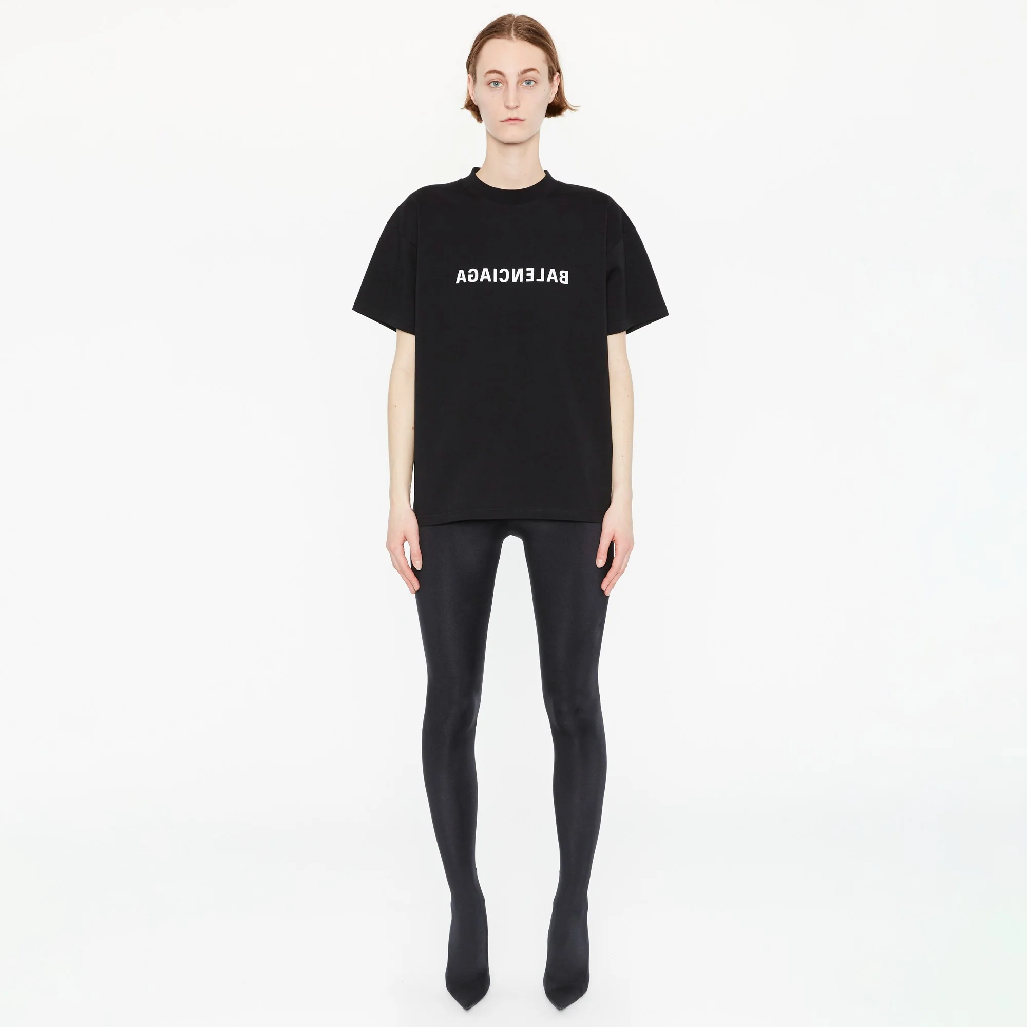 Medium Fit T-Shirt - Black/White