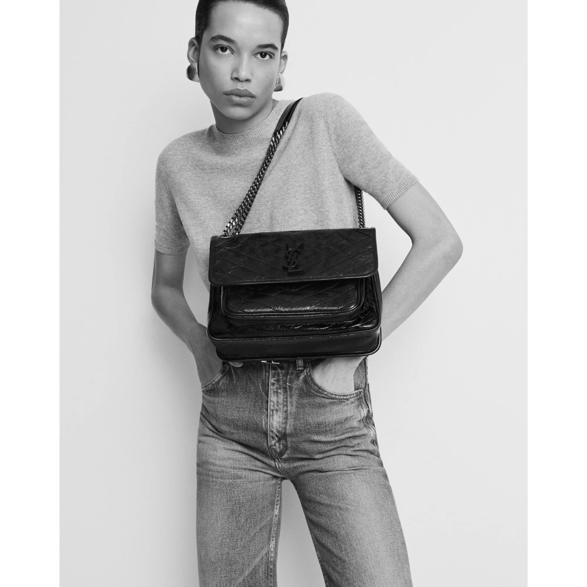 Medium Niki Chain Bag - Nero - Image 6