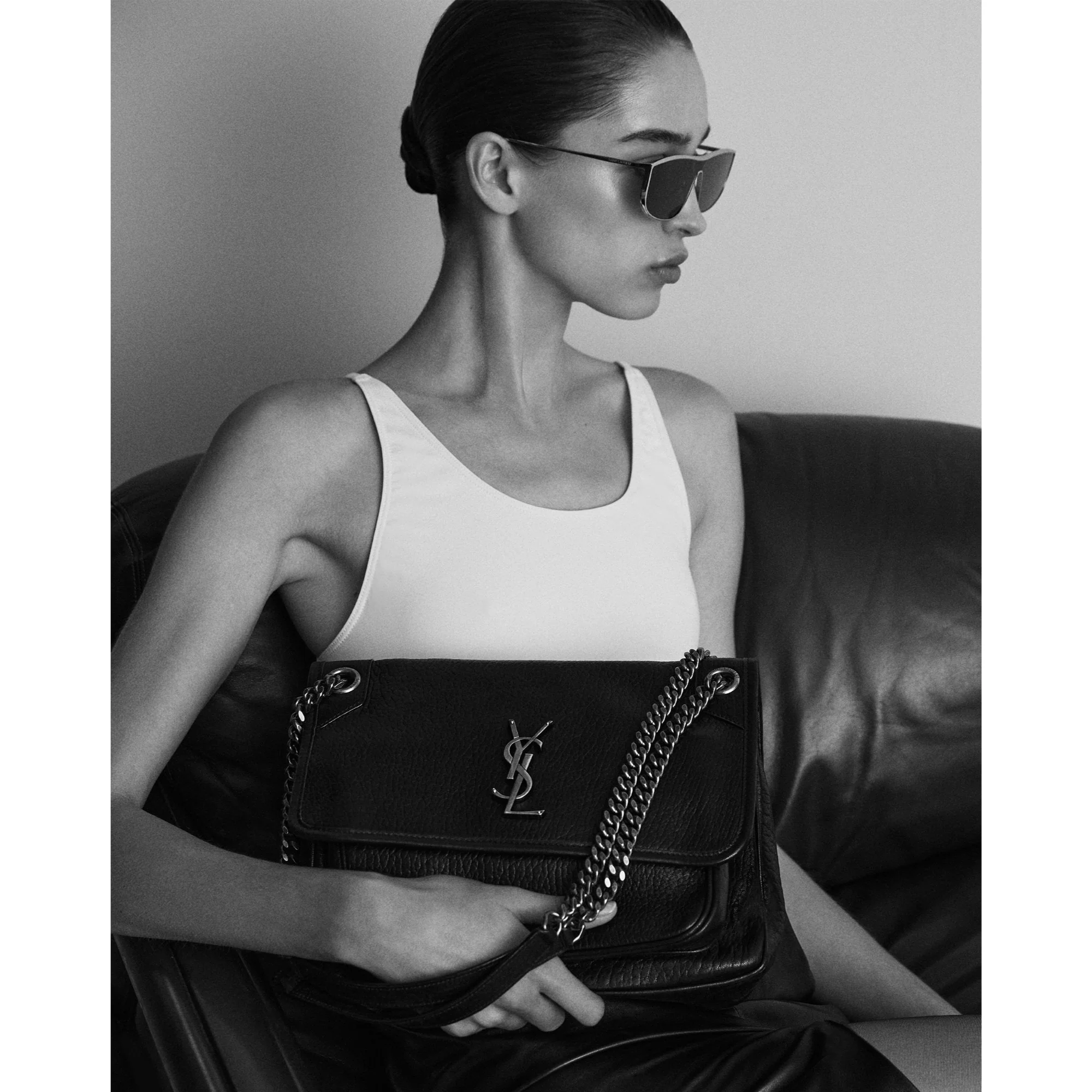 Medium Niki Chain Bag - Nero - Image 6