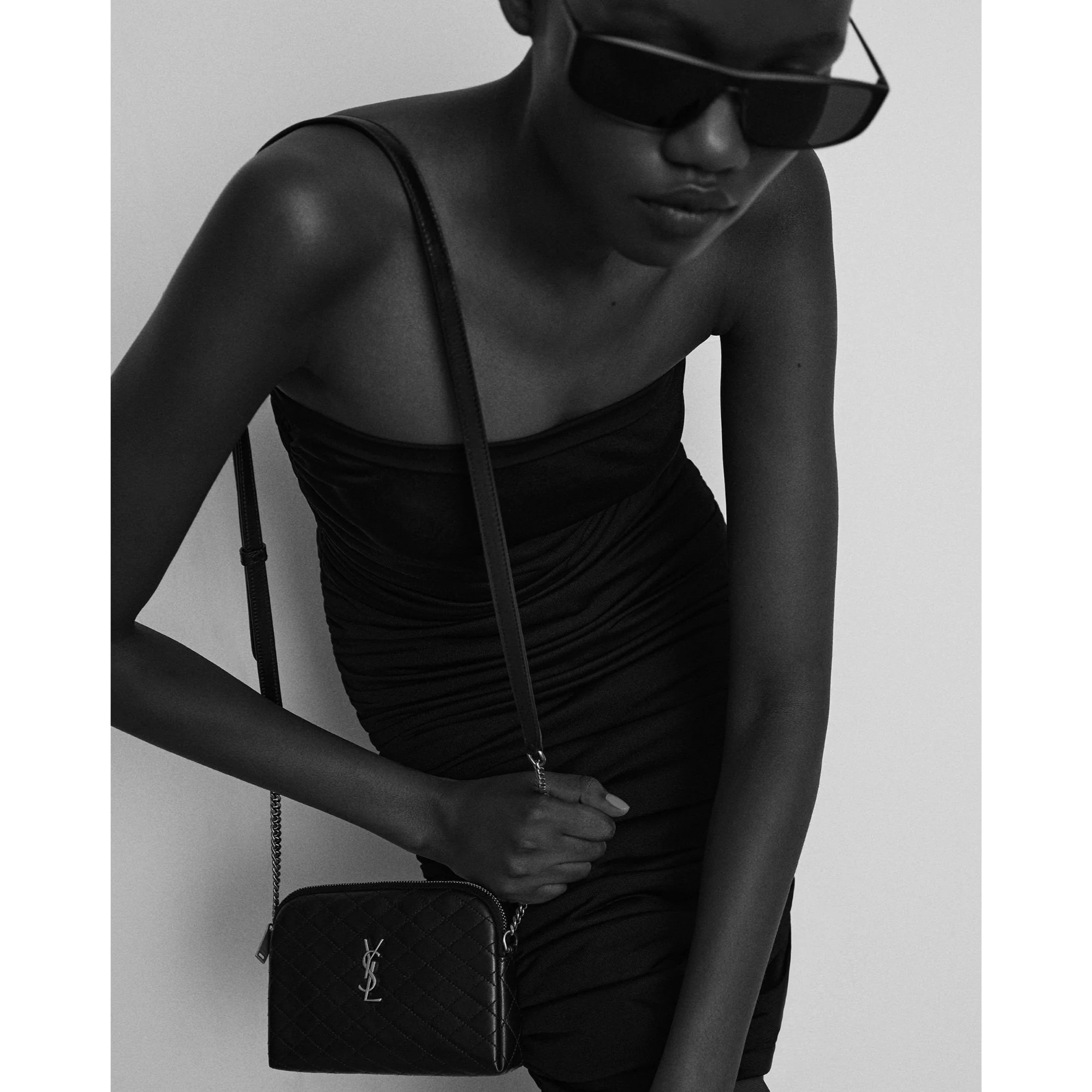 Gaby Zipped Pouch On Chain - Light Musk - Image 5