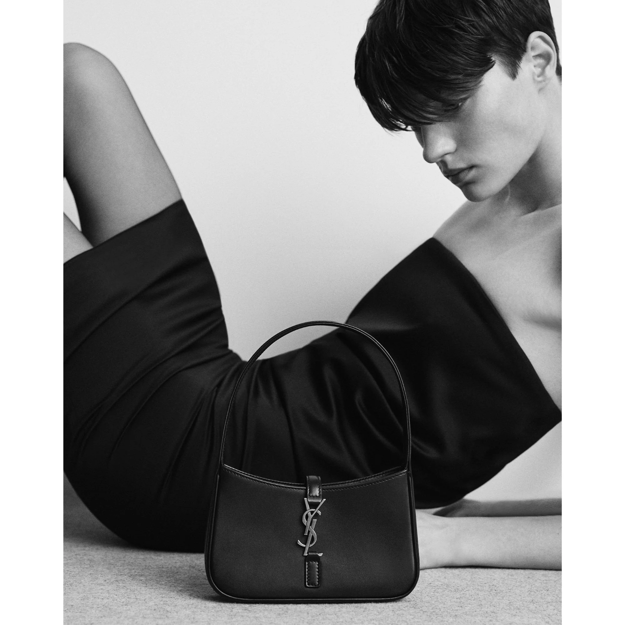 Mini Le 5 A 7 Hobo Bag - Natural/Brick - Image 5