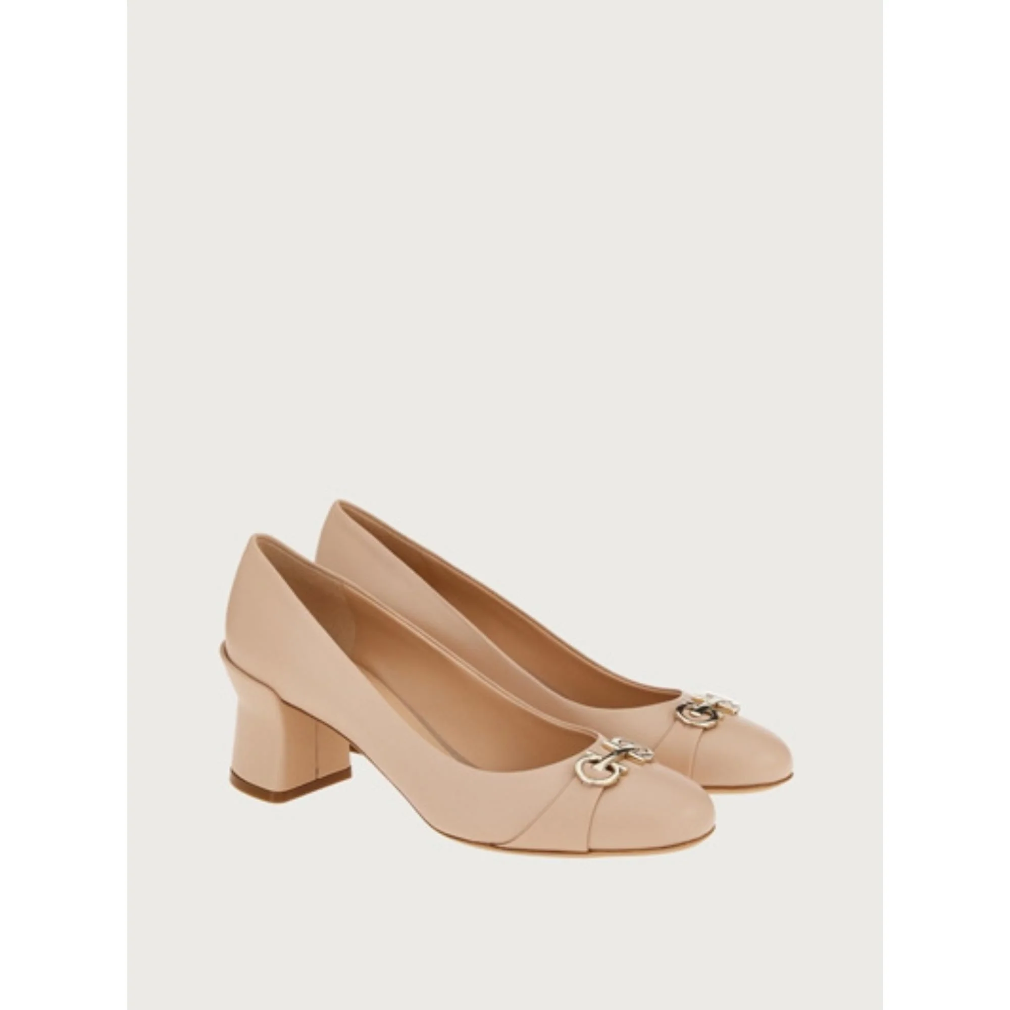 Pumps with Gancini Ornament - Petal - Image 3