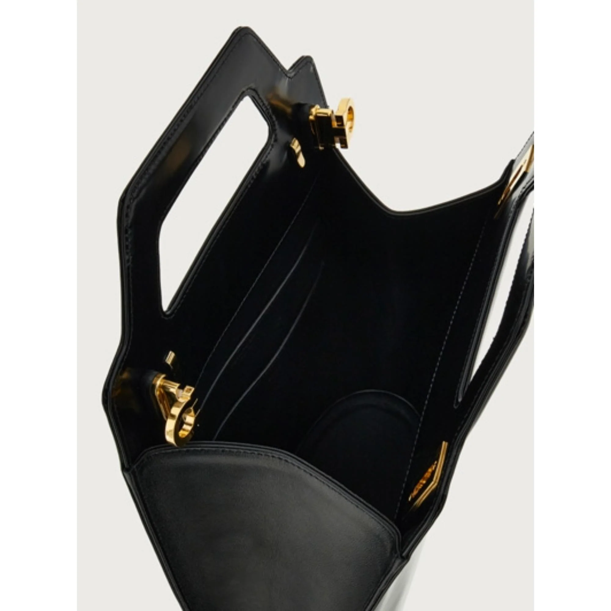 Wanda North-South Top Handle - Black - Image 4