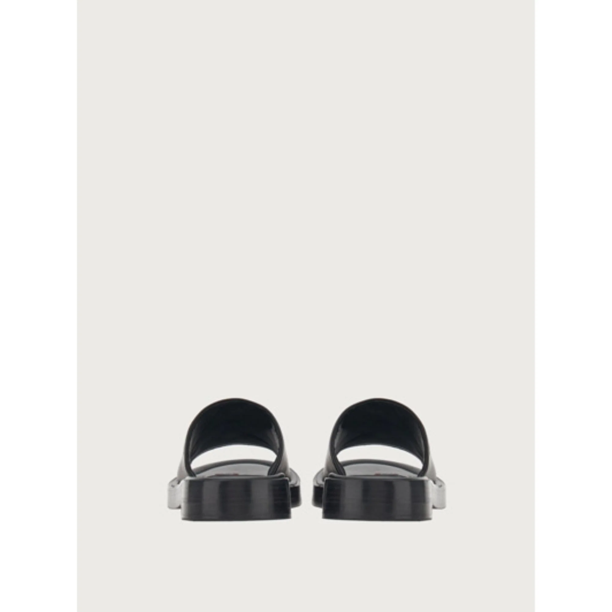 Single-Band Sliders - Black - Image 5