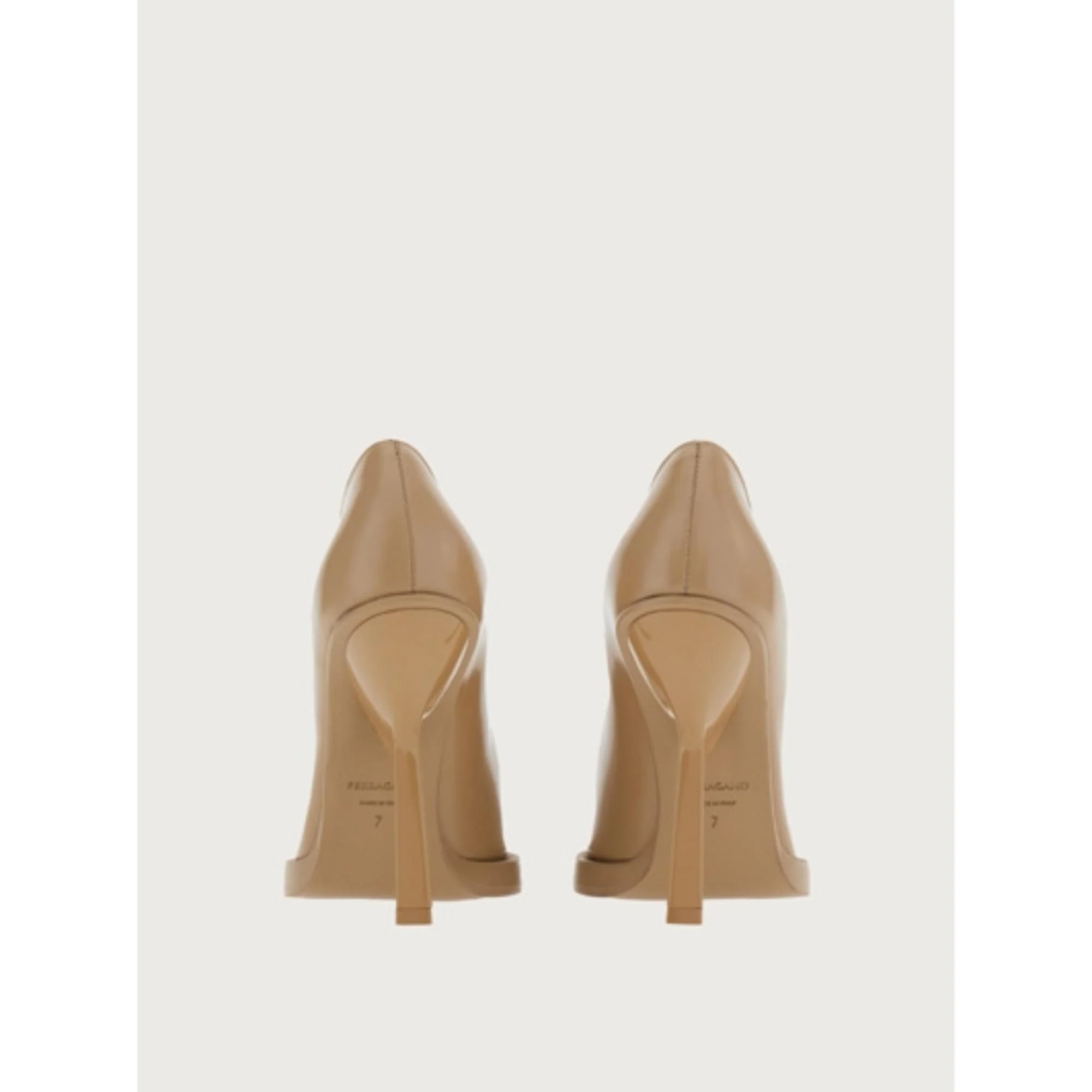Pumps with Shaped Heel - Beige - Image 4
