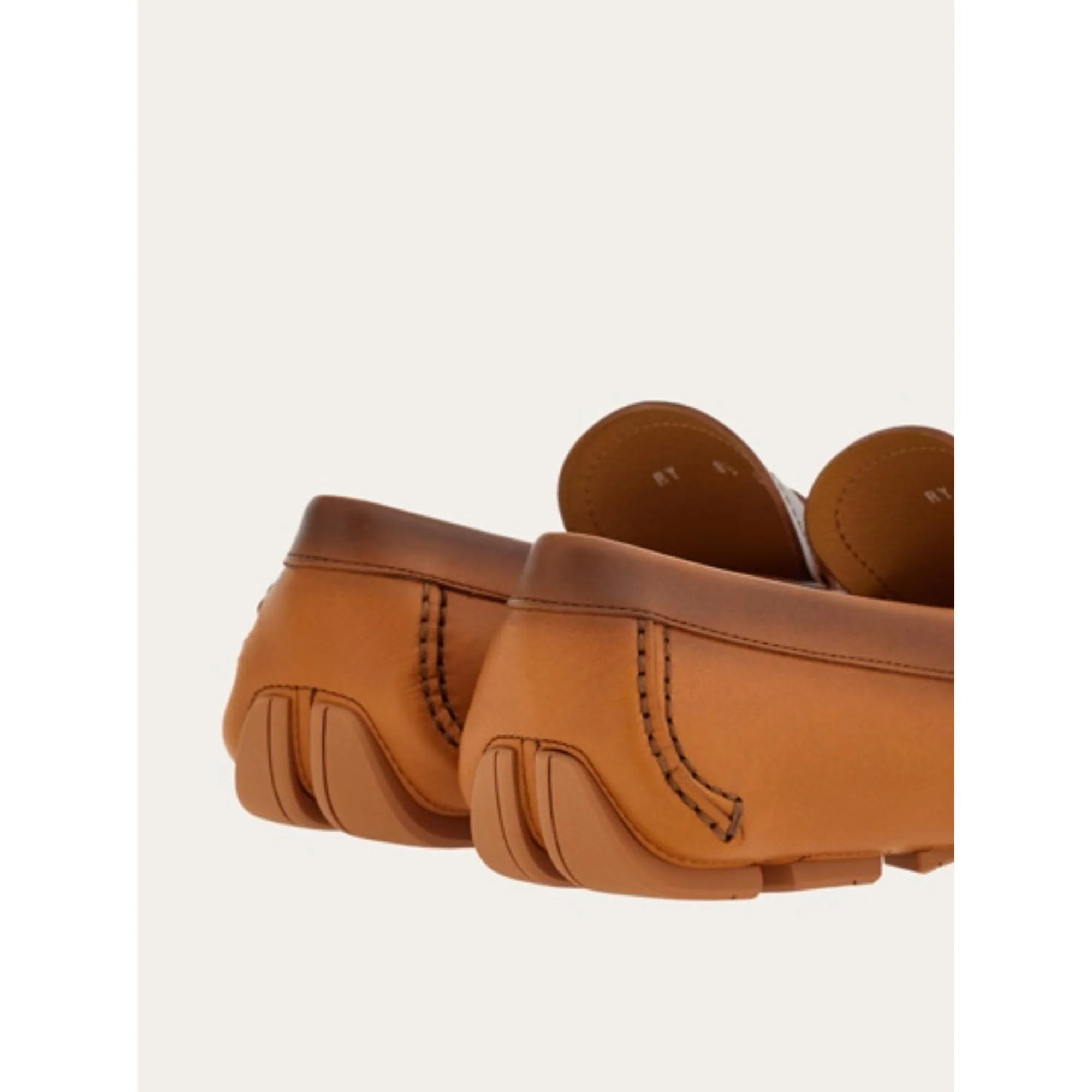 Driver with Signature - Vicuna - Image 6