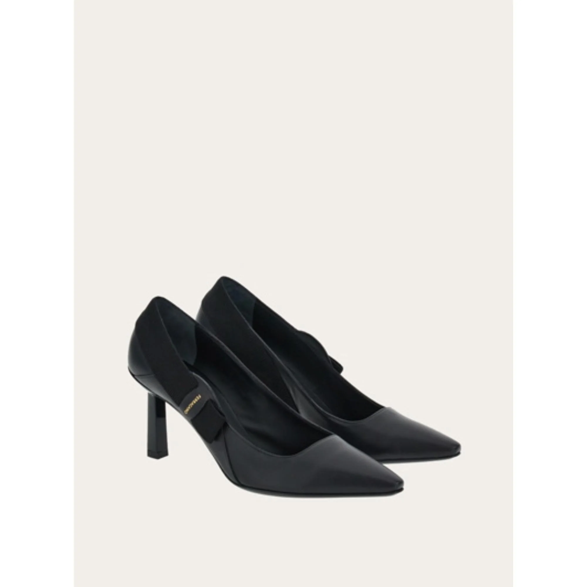 Pumps with Side Vara Bow - Black - Image 3