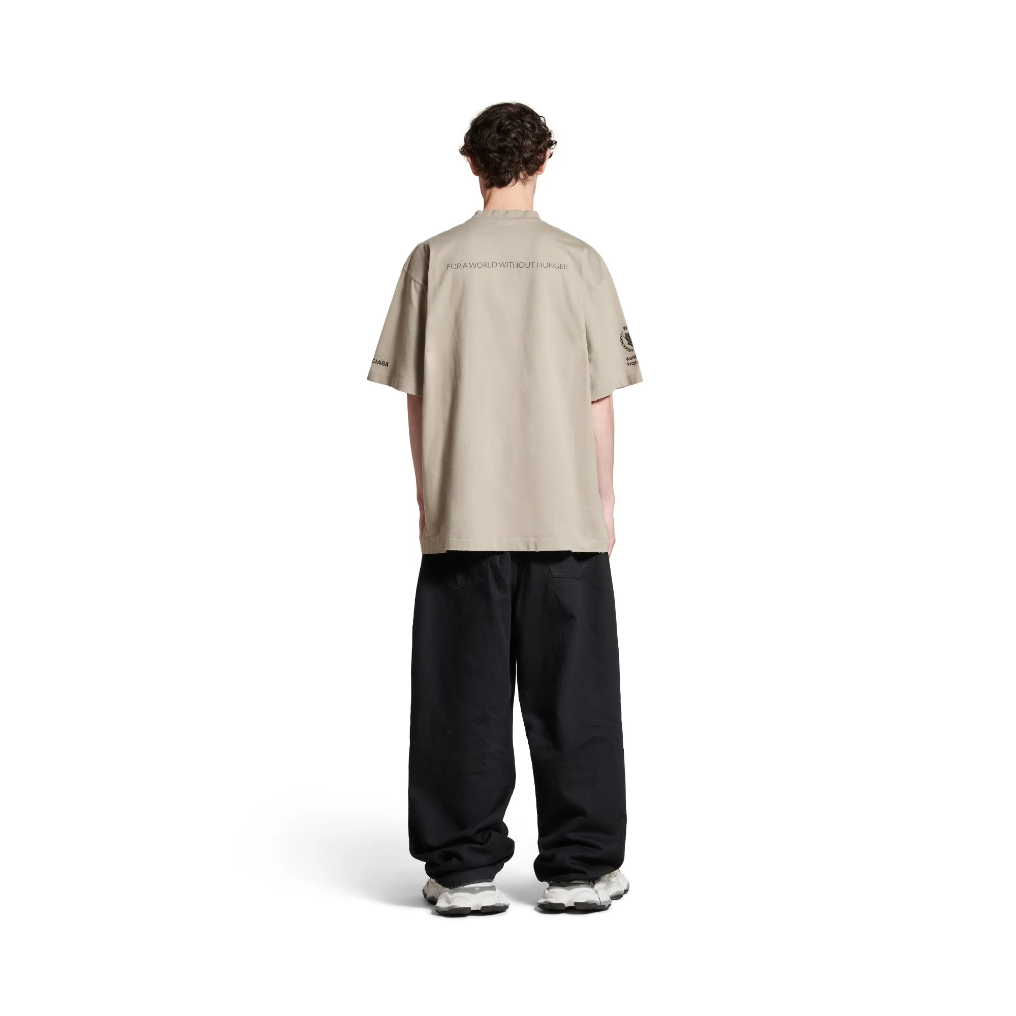 Medium Fit T-Shirt - Dust/Black - Image 4