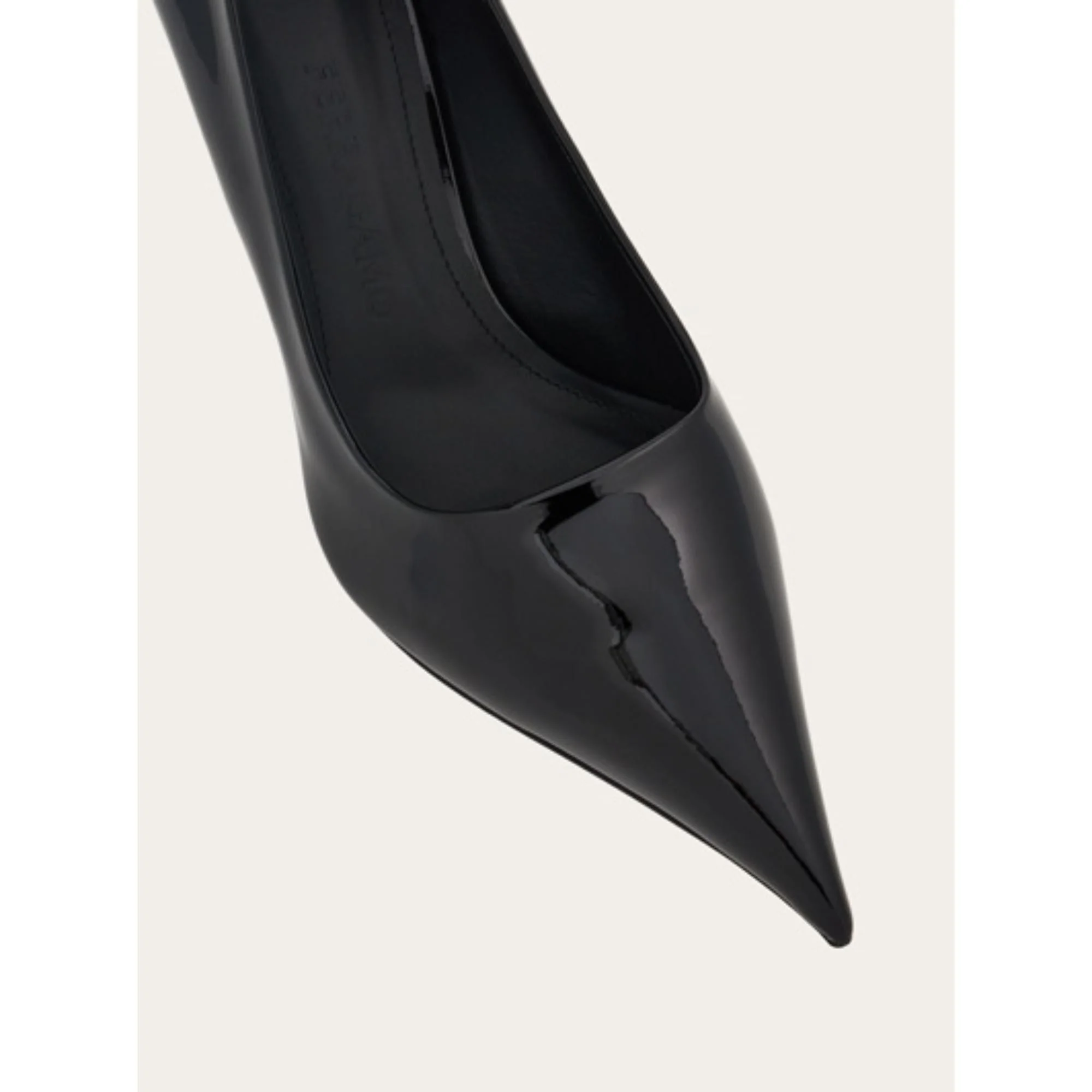 Pumps with Wedges Heel - Black - Image 5
