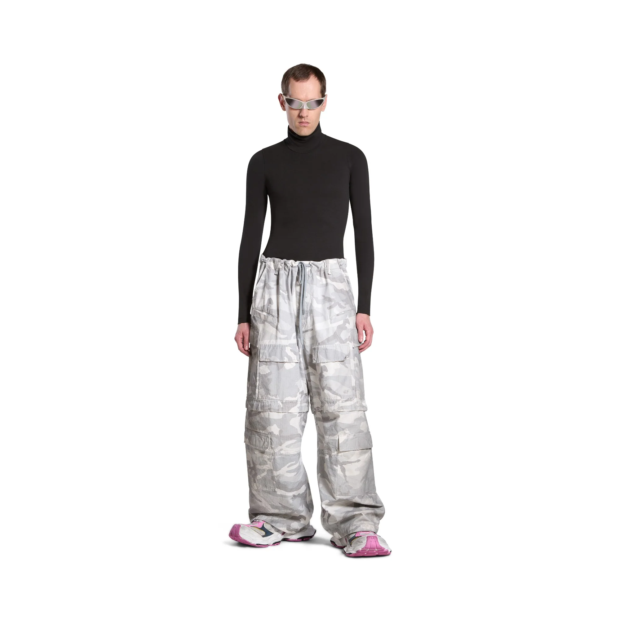 Large Cargo Pants - Light Grey - Image 4