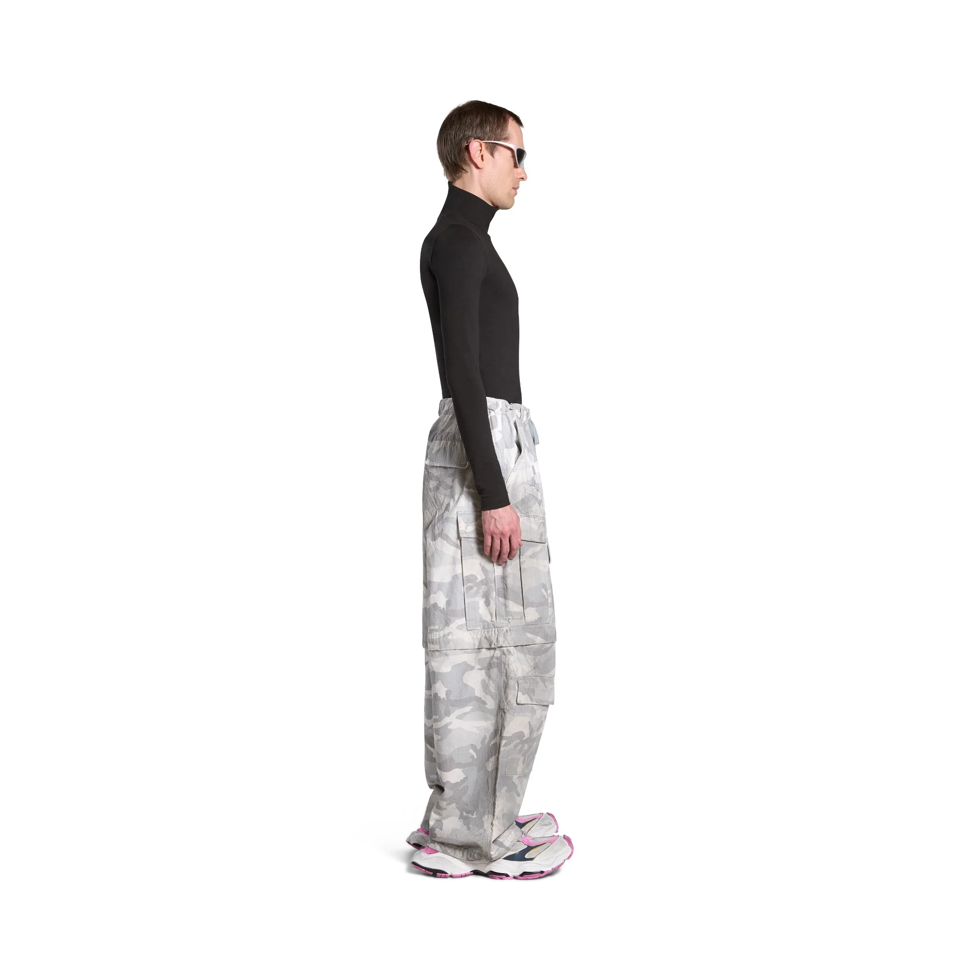 Large Cargo Pants - Light Grey - Image 6