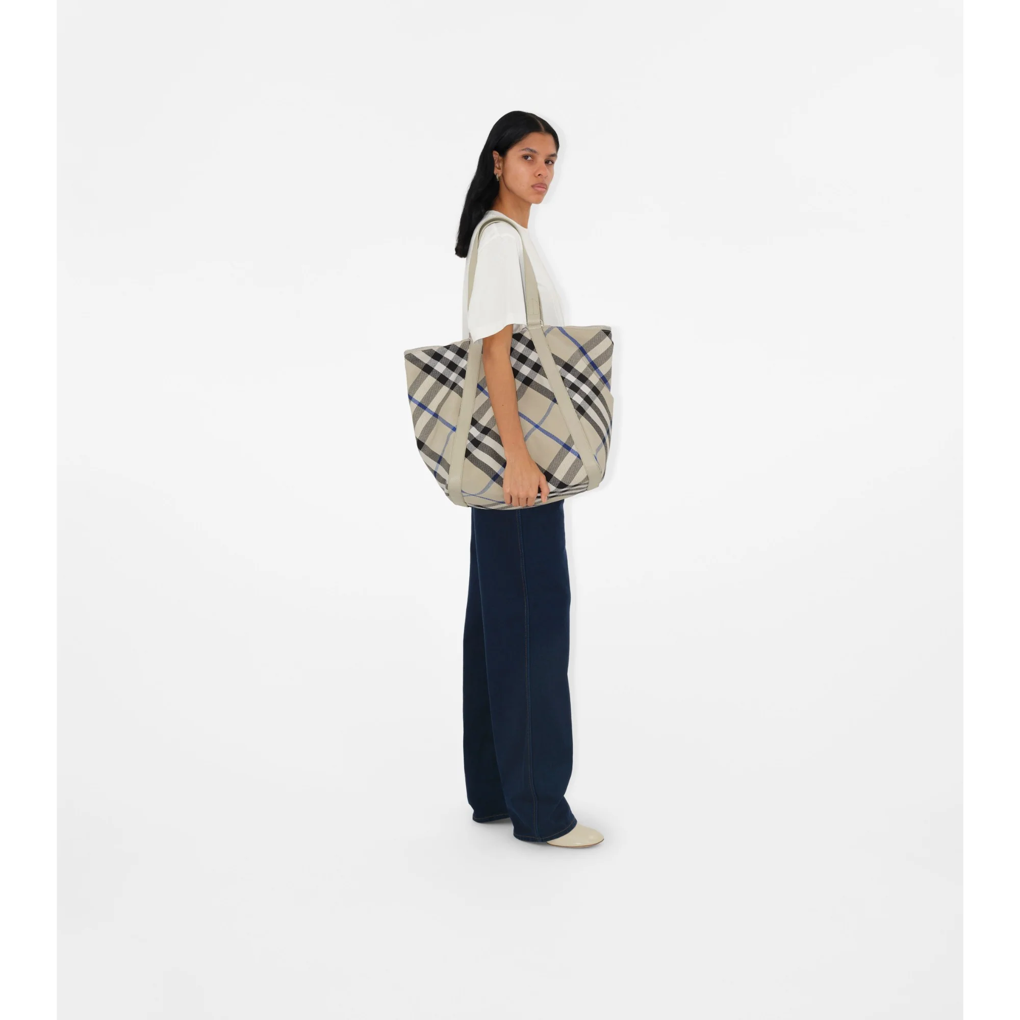 Medium Field Tote - Lichen - Image 3
