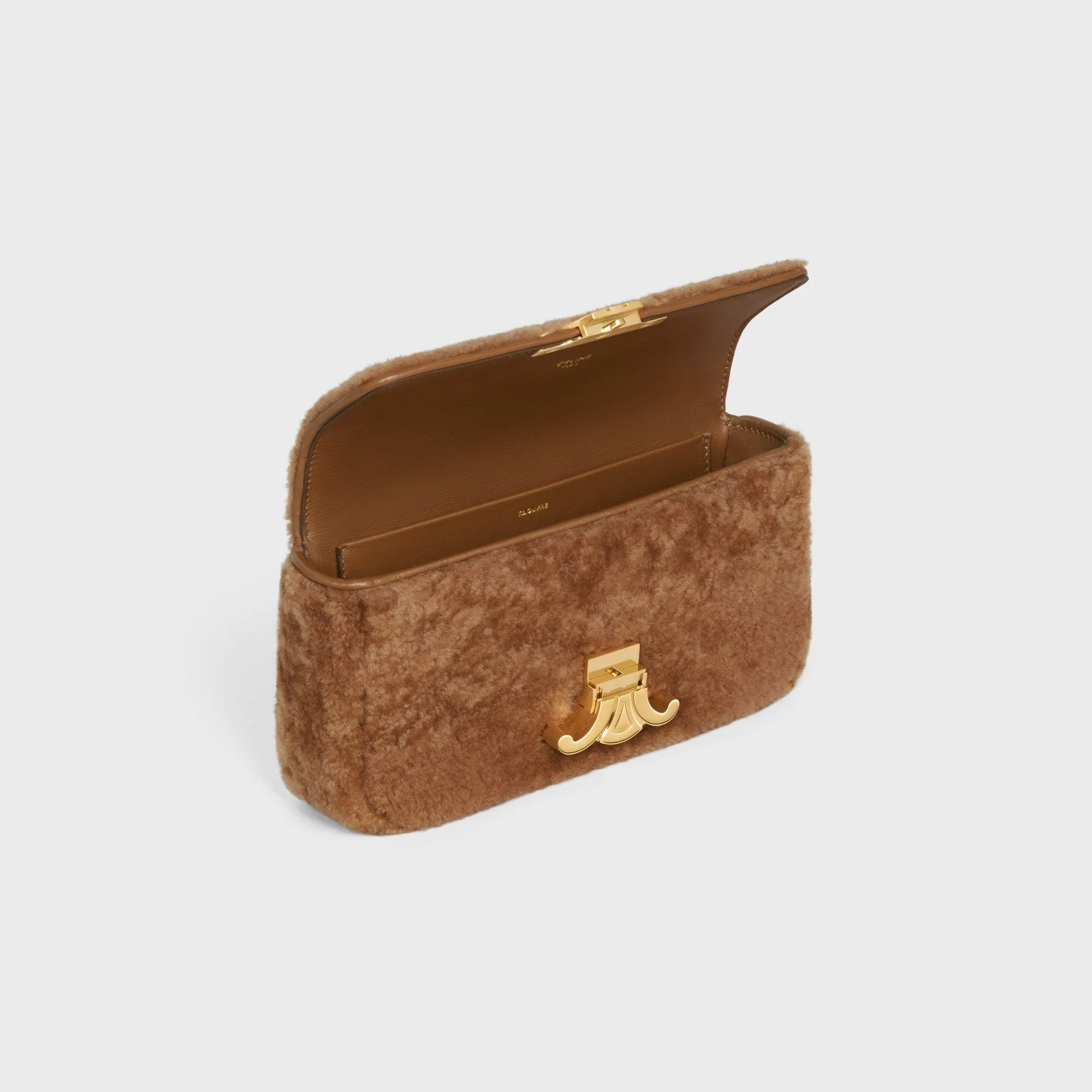Claude Chain Shoulder Triomphe Shearling - Camel - Image 4